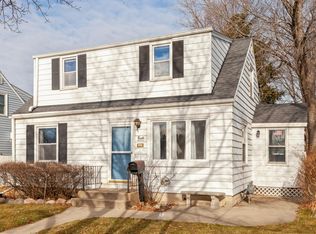 1416 Drexel Blvd, South Milwaukee, WI 53172