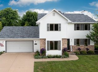 2818 Westmoor Rd, Oshkosh, WI 54904