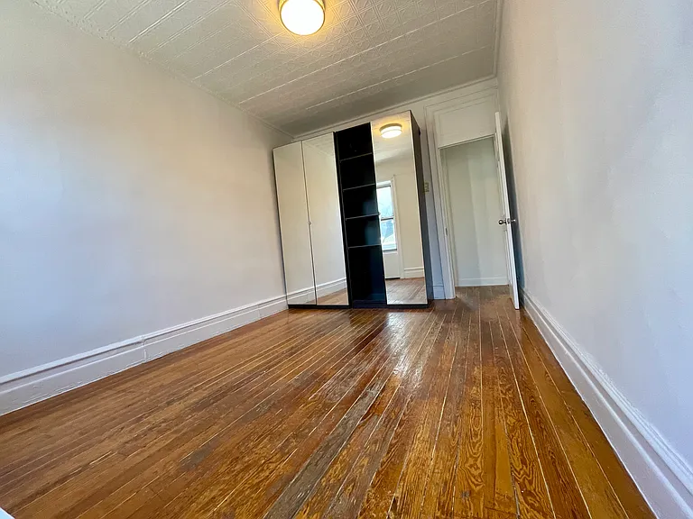 191 Grand St #20 — Photo 8