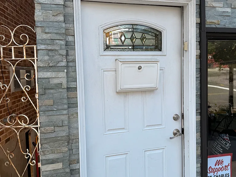 106 E Main St #2 — Photo 2