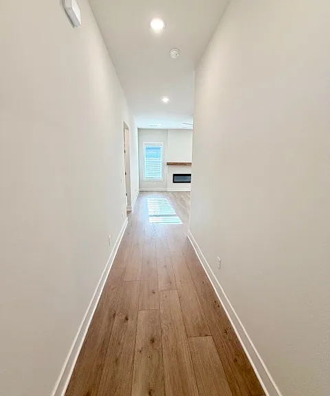 502 Calico Ave — Photo 2