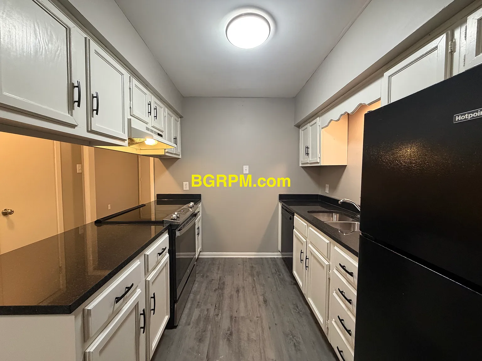 719 S Redmond Rd — Photo 3