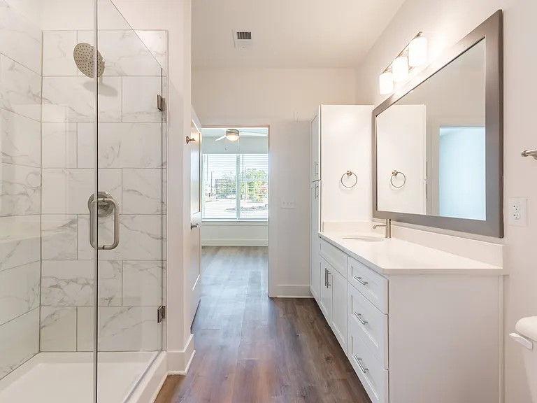 Spring Street Apartments — Photo 15