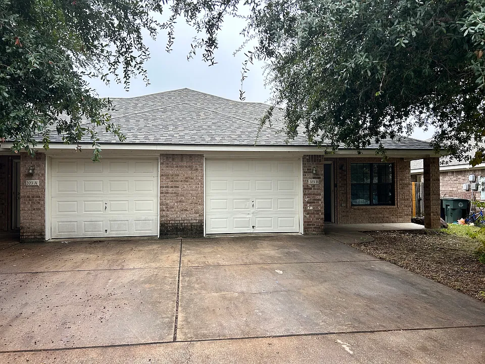 203B Andy Ln #B