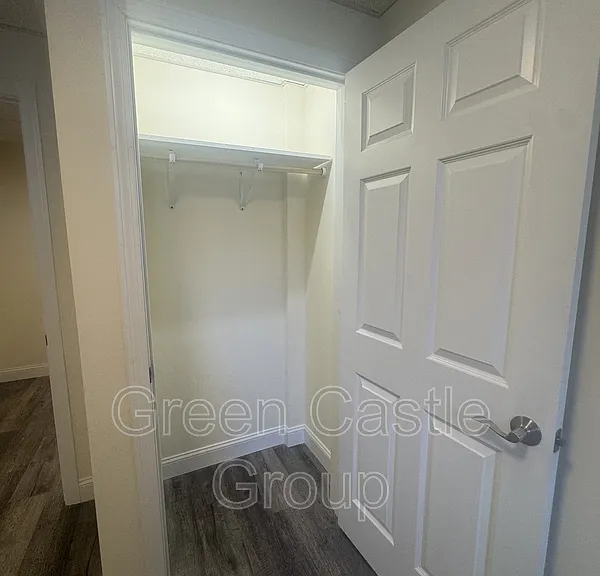 260 College St #14 — Photo 3