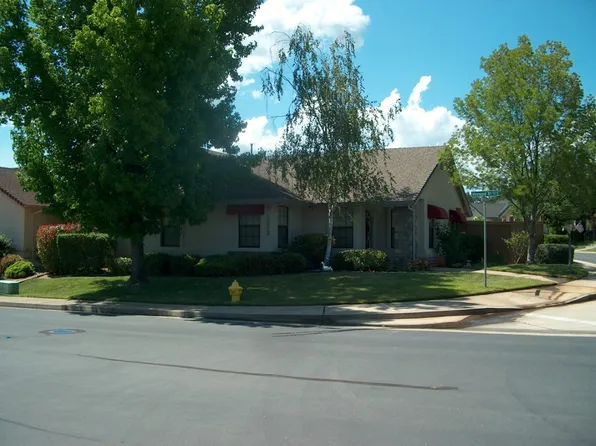 1992 Vineyard Trl, Redding, CA 96003