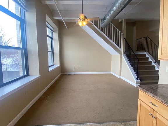 4th image of 11 Fremont St APT 409