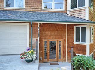 6152 NE 194th Pl, Lake Forest Park, WA 98028