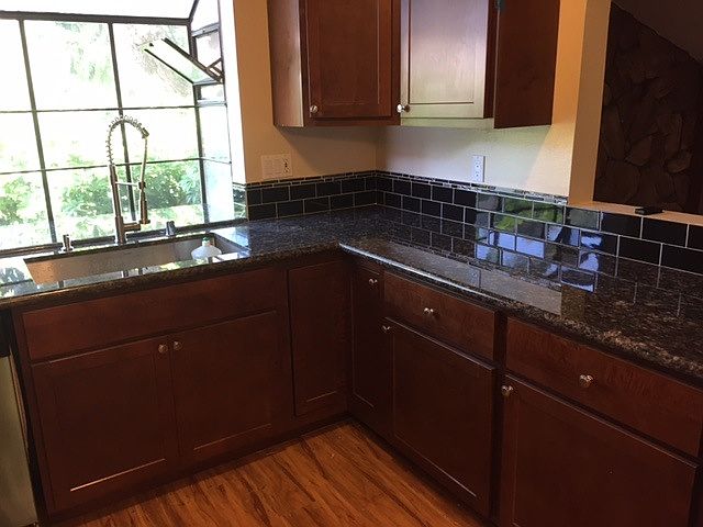 2nd image of 656 Rosewood Ave