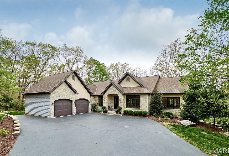 1st image of 1275 Diamond Valley Dr