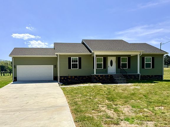 2nd image of 1041 Hurricane Rd