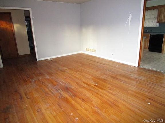3rd image of 143 North St