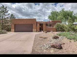 8921 Ortega Ct NW, Los Ranchos, NM 87114