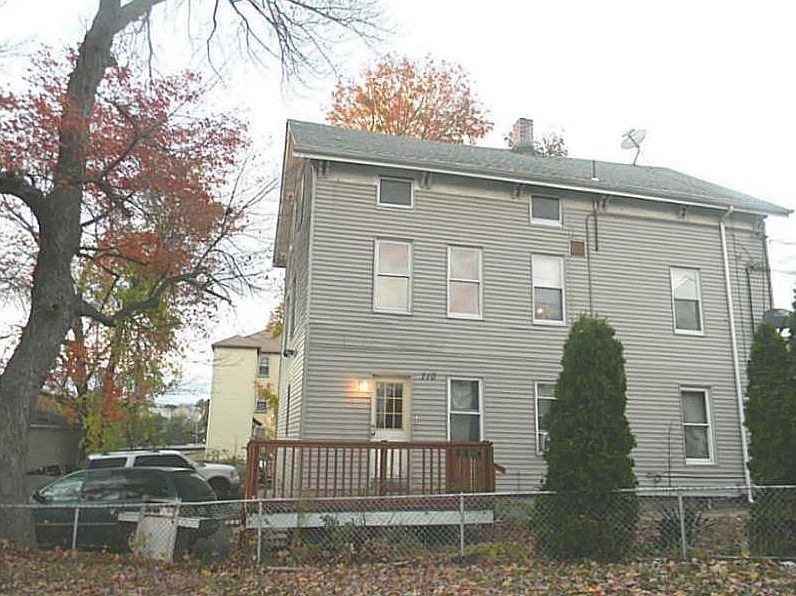 1st image of 710 Lonsdale Ave