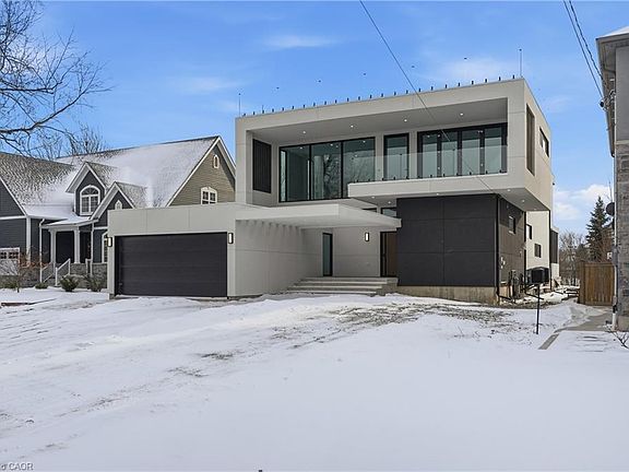 2nd image of 36 Windemere Rd