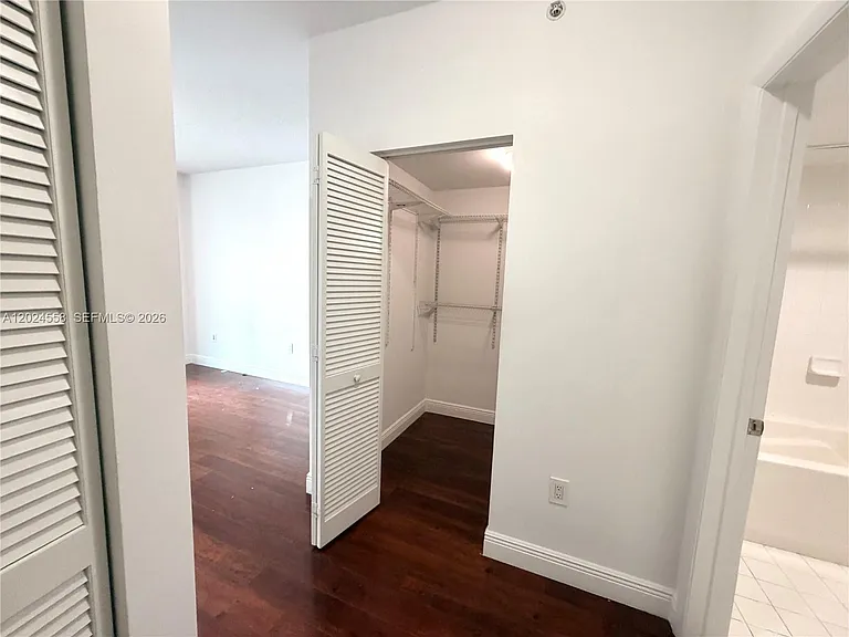 7290 SW 90th St #303 — Photo 10