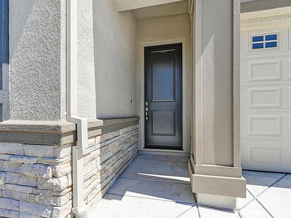 4th image of 5057 Cardero Way