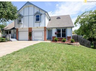 9520 W 78th St, Overland Park, KS 66204