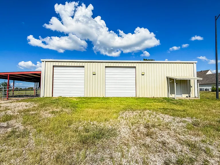 200 N Sorrells Rd — Photo 9