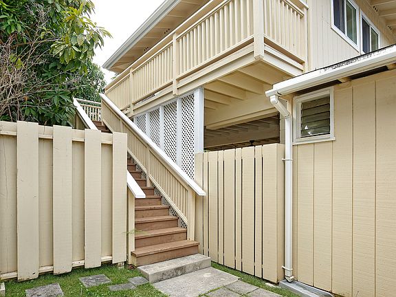 2nd image of 606 Ulumu St #C
