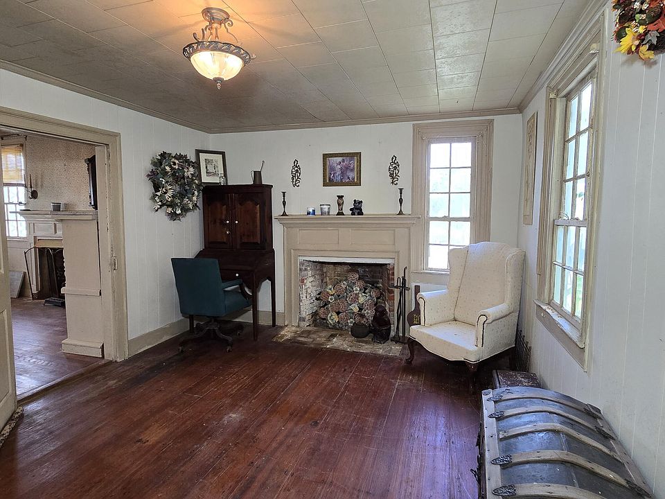 28th image of 2083 Harvey Point Road