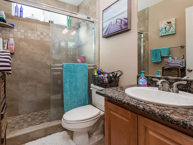 3625 Ash St #9 — Photo 7
