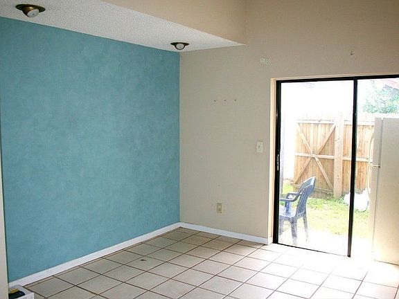 3rd image of 5407 Marlwood Ct