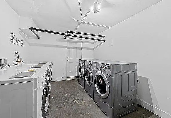 4th image of 279 E Houston St APT 4b