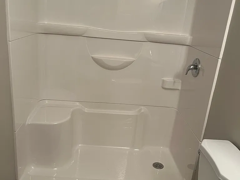 Downstairs full bath