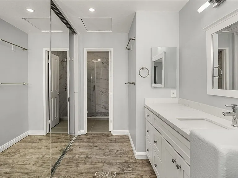 310 Lake St #301 — Photo 12