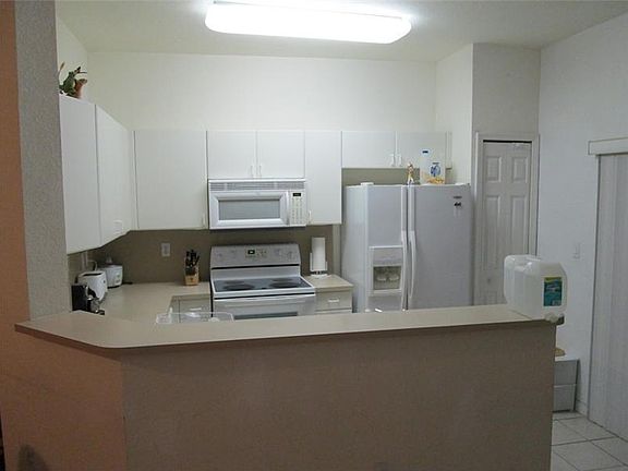 2nd image of 10778 NW 84th St Unit 4
