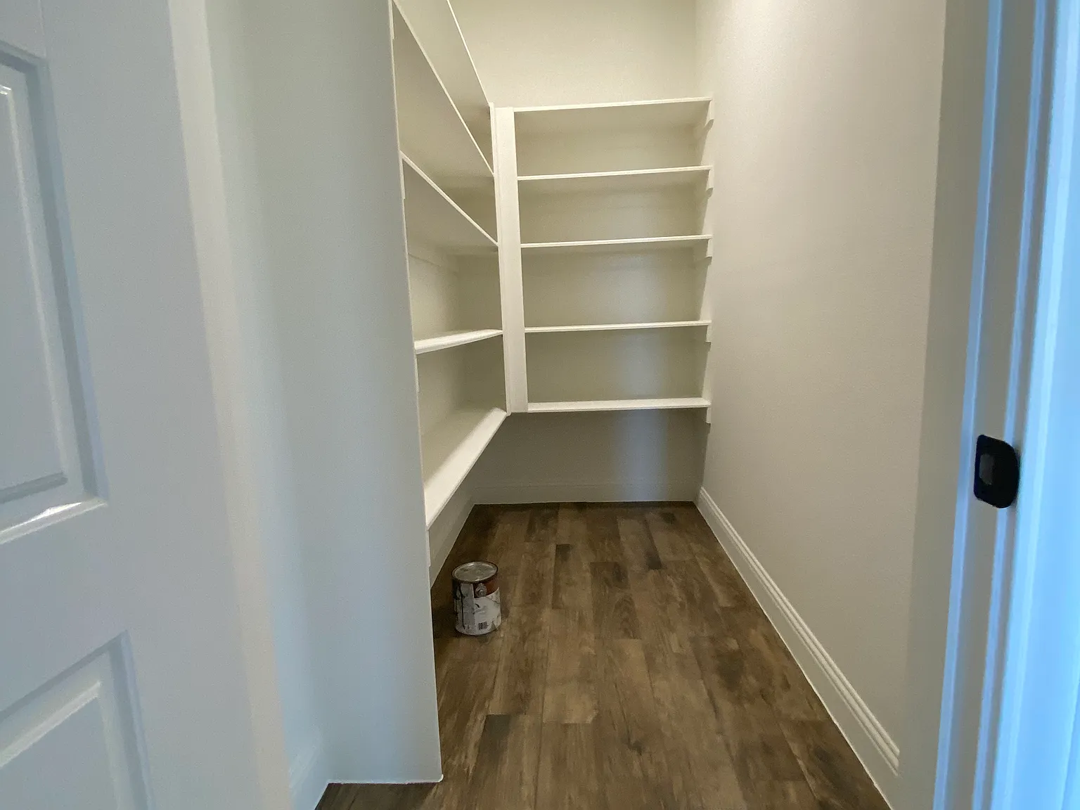 4 bed, 2832 sqft, $3,200 — Photo 4