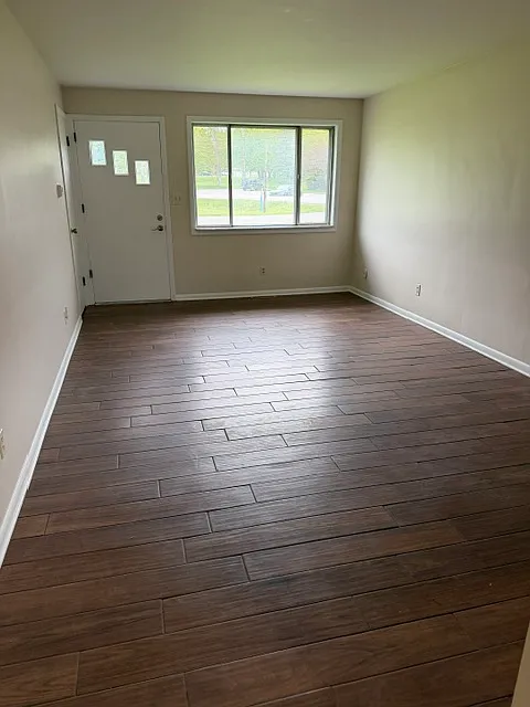2 bed, 800 sqft, $825 — Photo 3