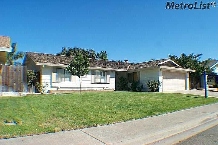 1st image of 1982 Blue Spruce Dr