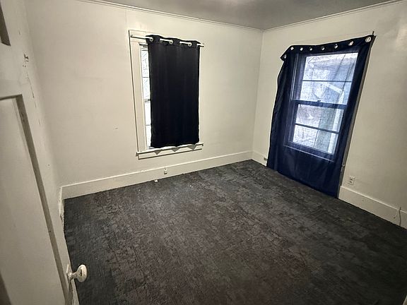 3rd image of 138 Cameron St