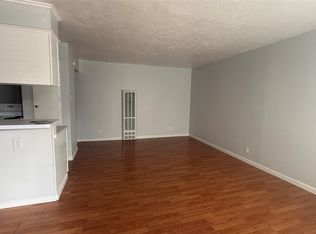 519 Branard St APT 10, Houston, TX 77006