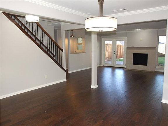 3rd image of 1501 Forsythe Dr