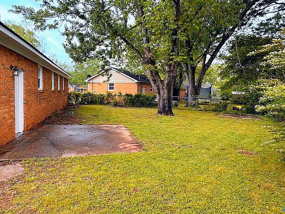 5th image of 1701 Golf Club Ln NW