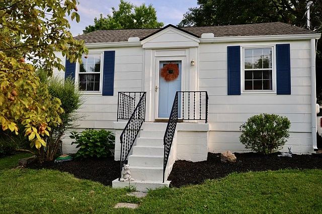 1st image of 536 Wesley Ave