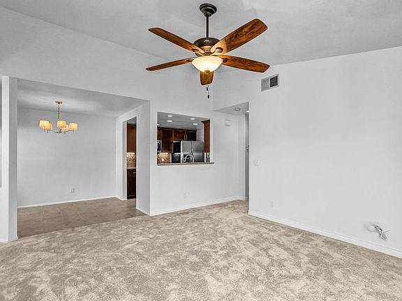 5th image of 2063 Lakeridge Cir