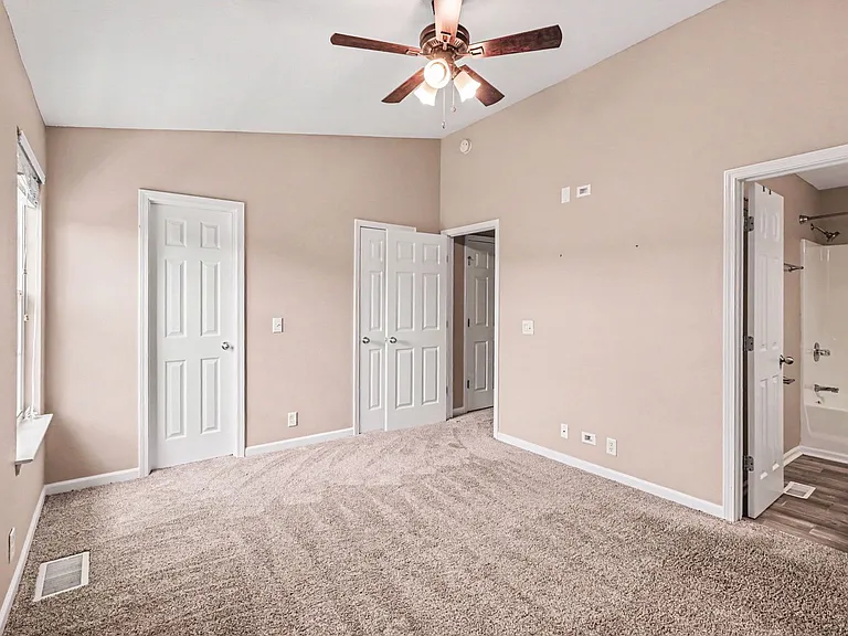 220 Buck Run Dr — Photo 7