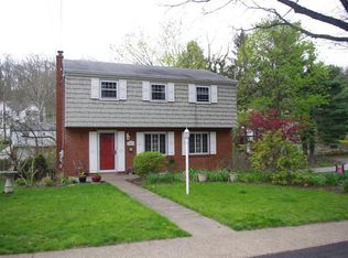349 Sharon Dr, Pittsburgh, PA 15221