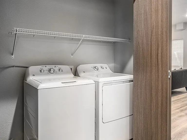 River City Apartments — Photo 25