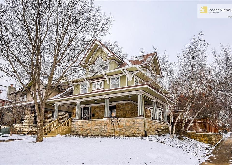Elevated Corner Lot