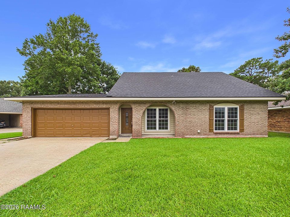 1st image of 116 Dove Cir