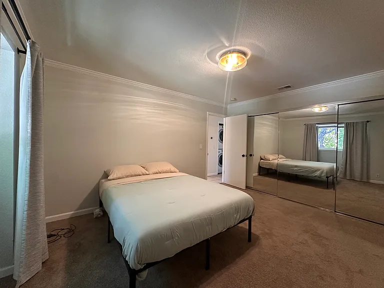 1394 Palm St #12 — Photo 6