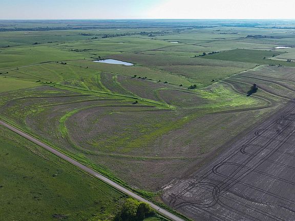 5th image of 2345 S 2700th Rd