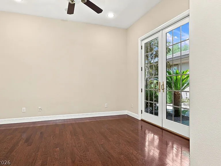 6 Old Marsh Ct — Photo 40