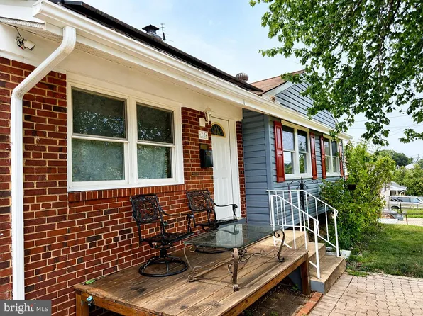 6806 Beacon Pl, Riverdale, MD 20737