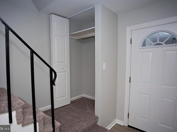 2nd image of 124 Hughey Ct